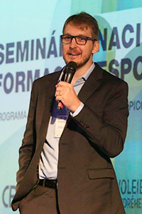 ANDRÉ HELLER